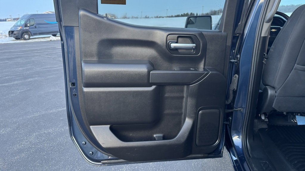 Used 2022 Chevrolet Silverado 1500 Custom image 14