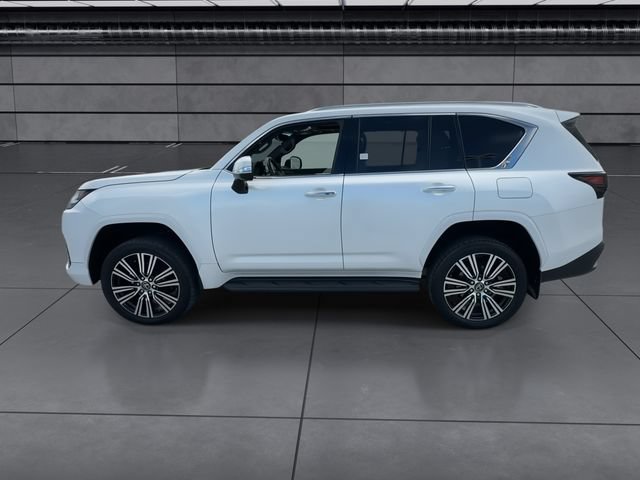 Used 2024 Lexus LX 600 4WD w/ Luxury Package image 5