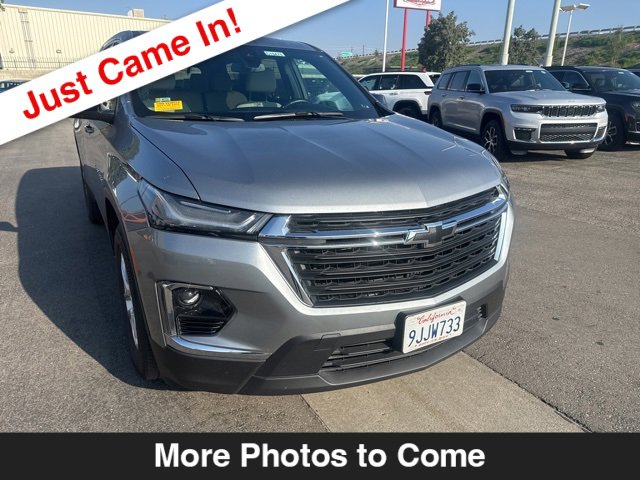 Used 2023 Chevrolet Traverse LS image 8