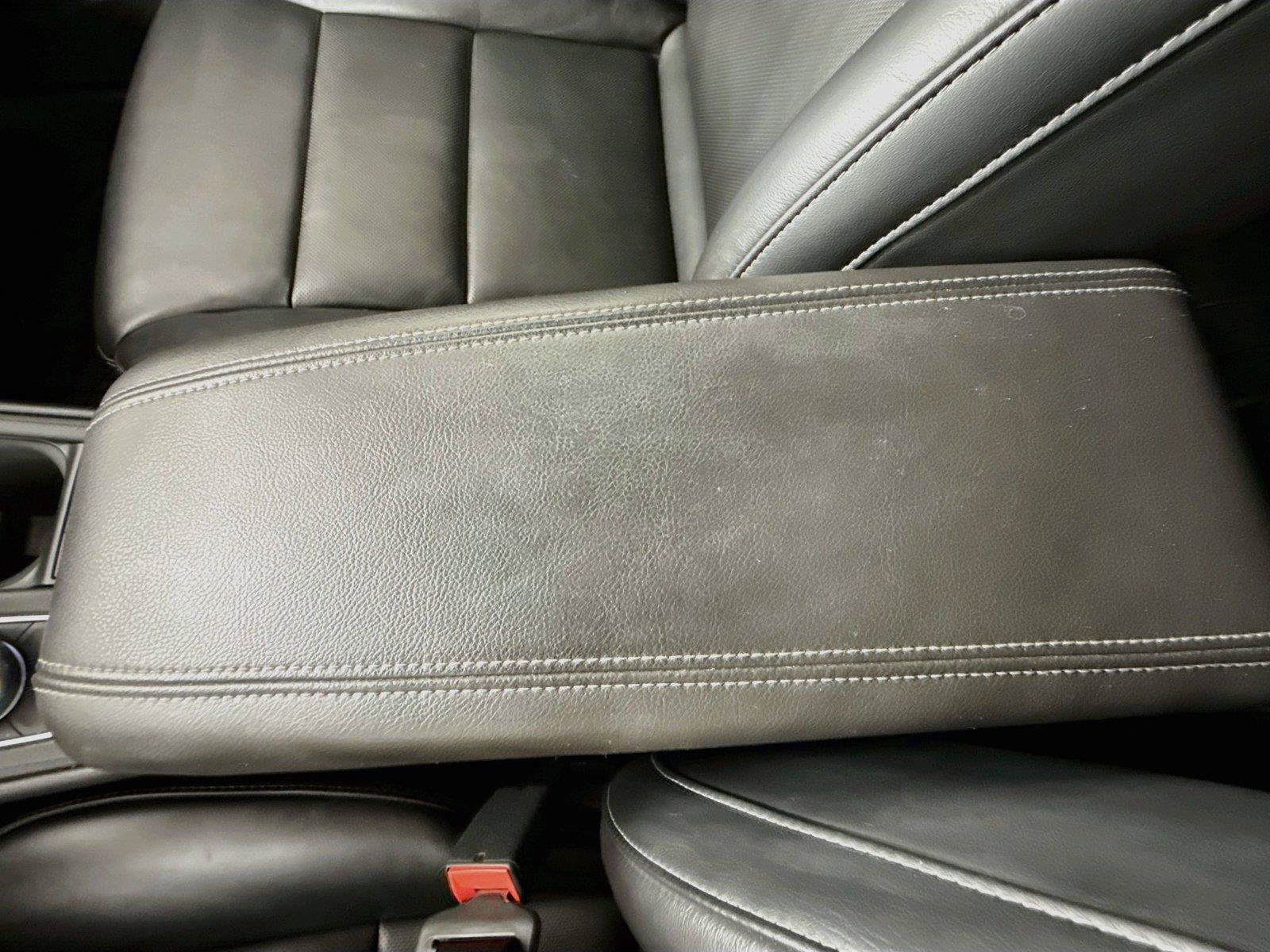 Used 2023 Cadillac XT4 Premium Luxury FWD image 15