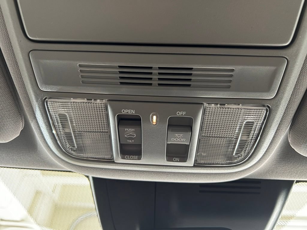 Used 2017 Honda CR-V EX image 30