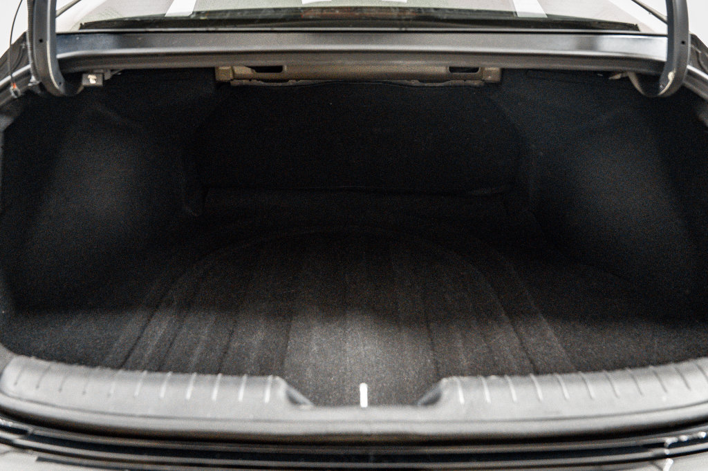 Certified 2024 Hyundai Elantra SEL FWD image 34