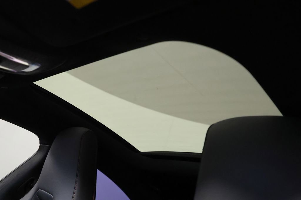 Used 2023 Mercedes-Benz CLA 250 4MATIC image 32