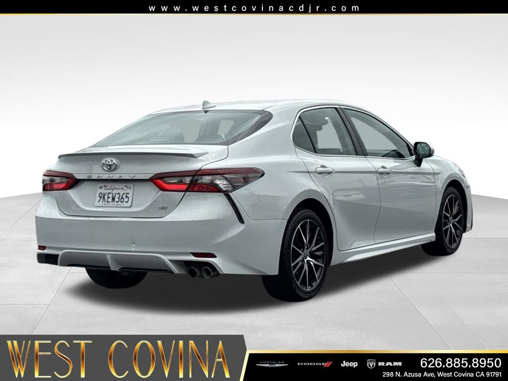 Used 2024 Toyota Camry SE FWD image 10