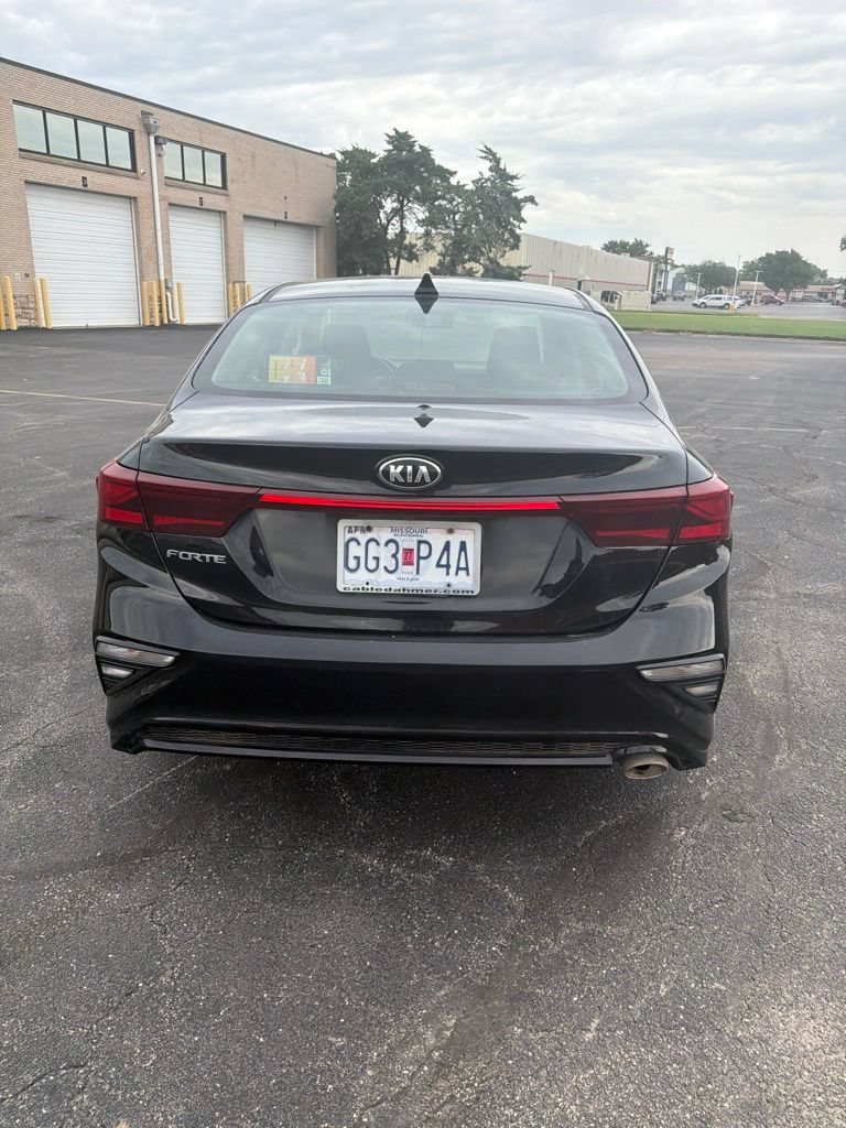 Used 2021 Kia Forte LXS FWD image 5