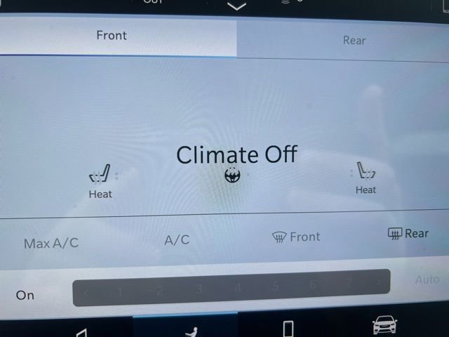 New 2026 Chrysler Pacifica Select image 30