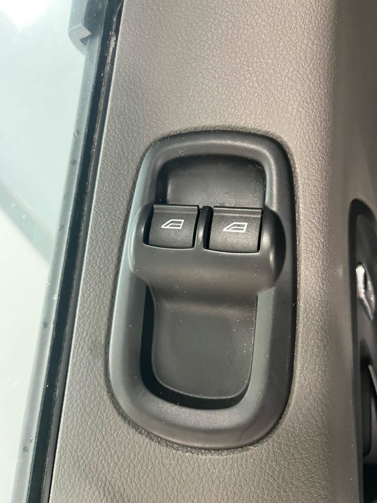 Used 2024 Ford Transit 250 148 Medium Roof RWD image 18