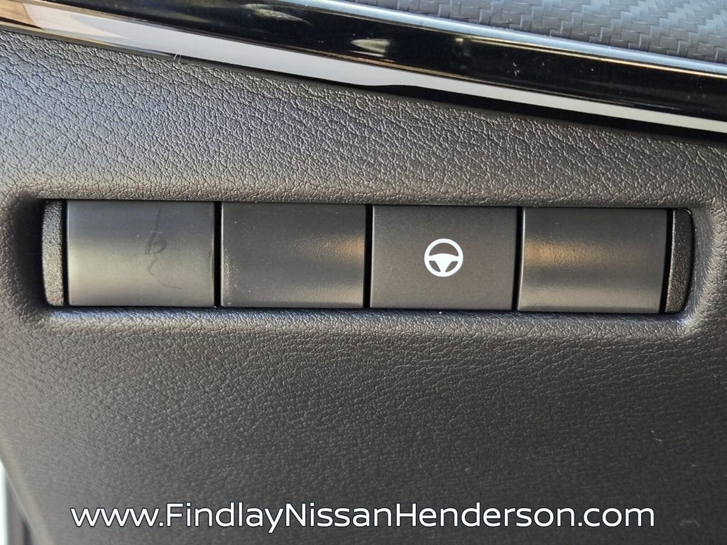 Used 2025 Nissan Kicks SR AWD/4WD image 24