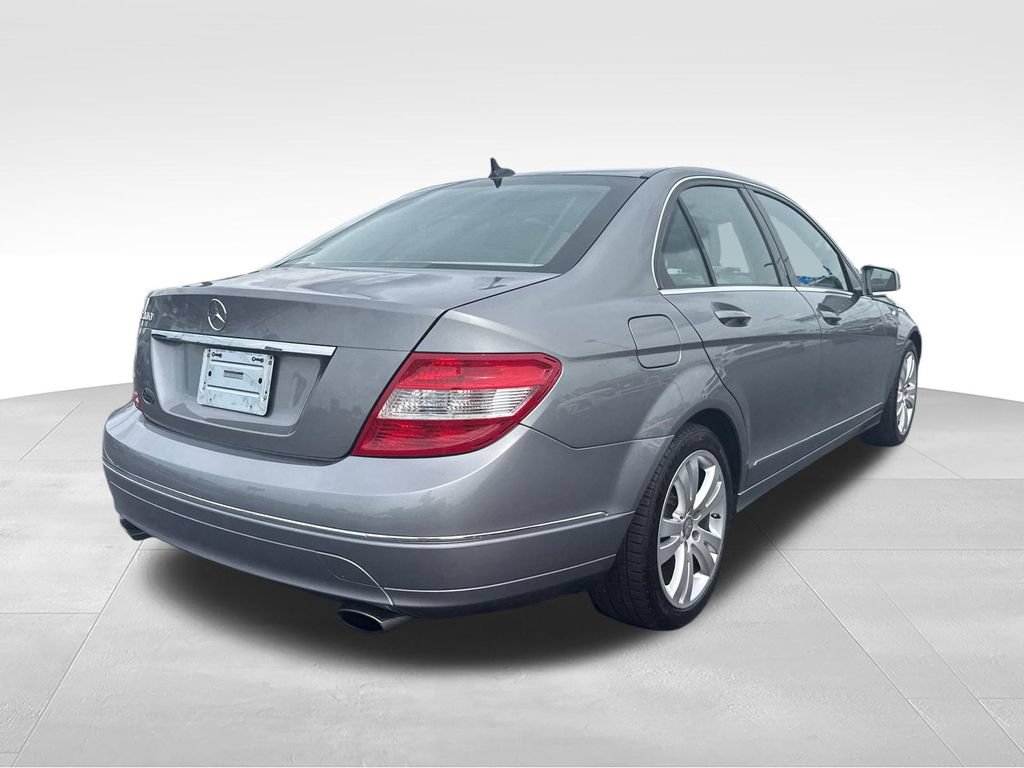 Used 2011 Mercedes-Benz C 300 Sedan image 11