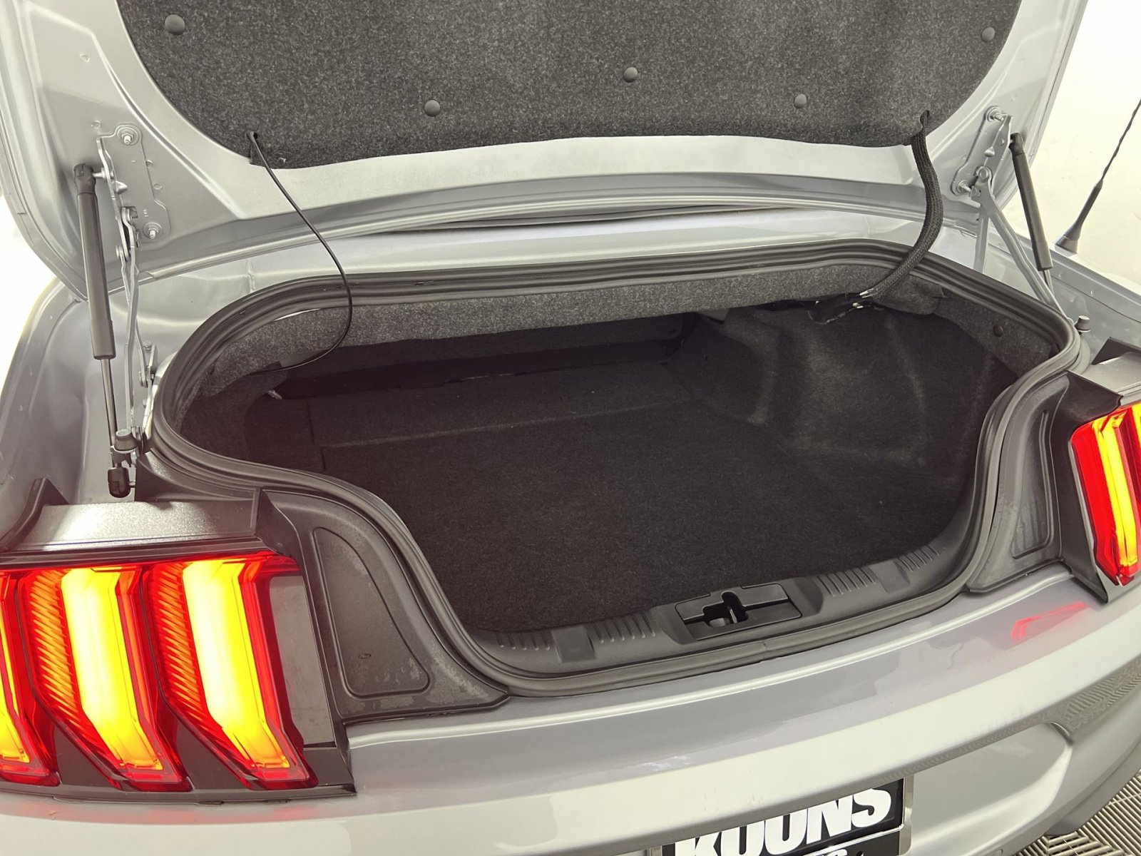 Used 2022 Ford Mustang GT Premium image 25