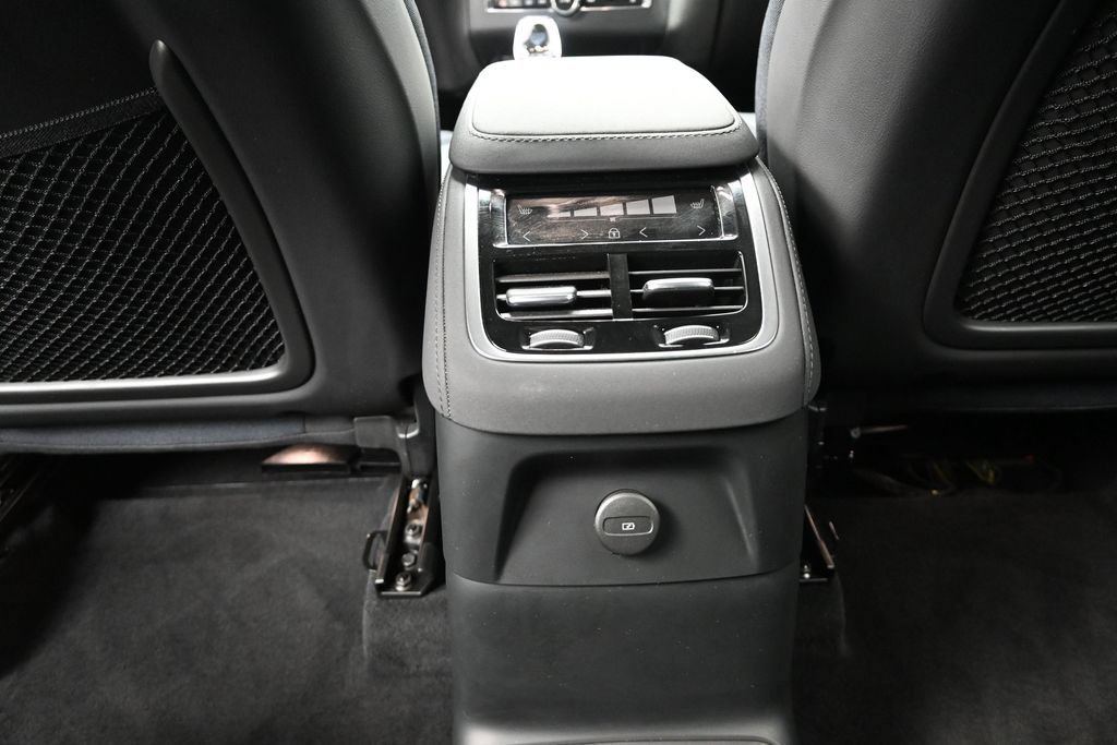 Used 2026 Volvo XC90 T8 Ultra AWD/4WD image 15
