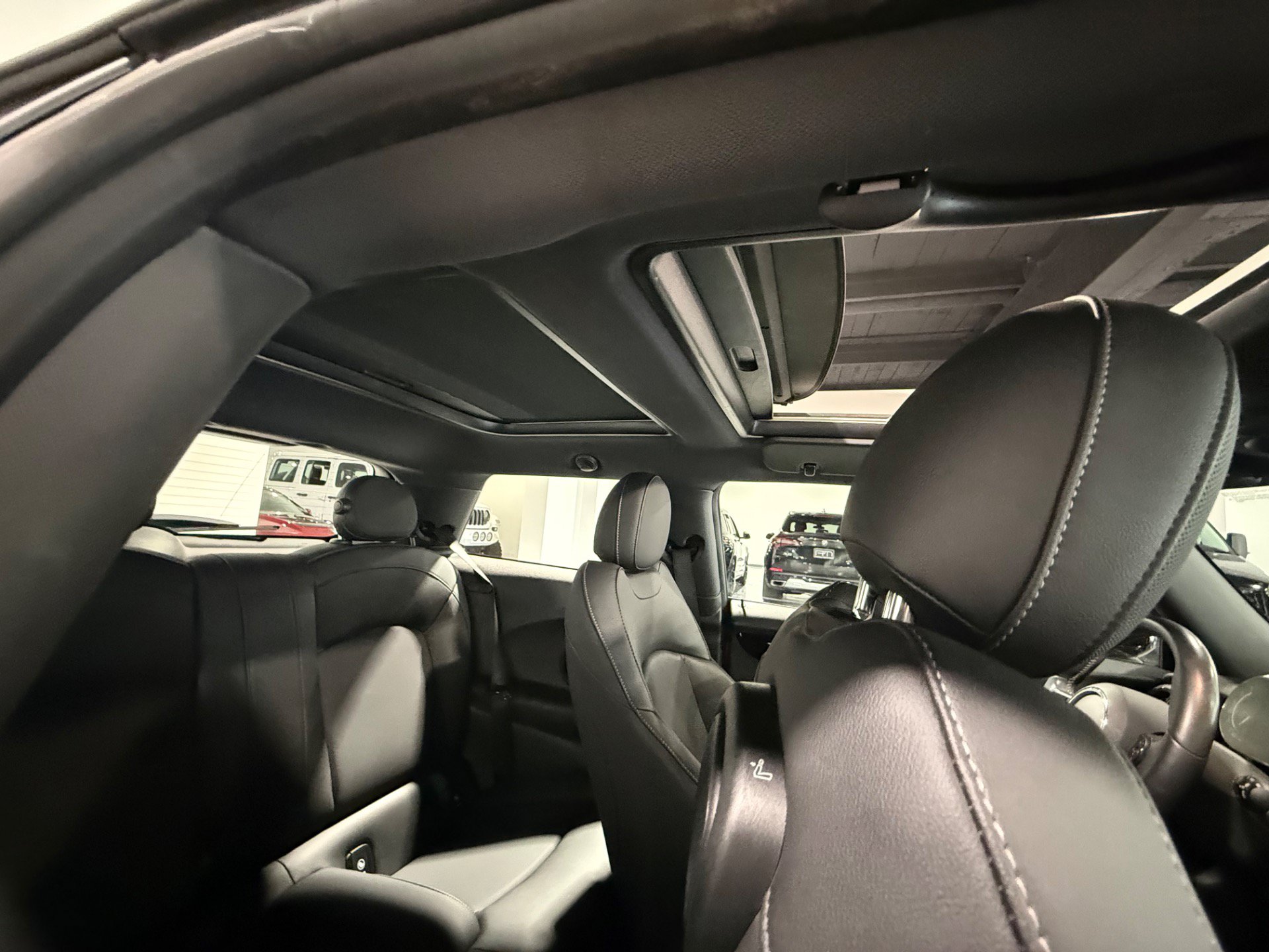 Used 2023 MINI Cooper S FWD image 25
