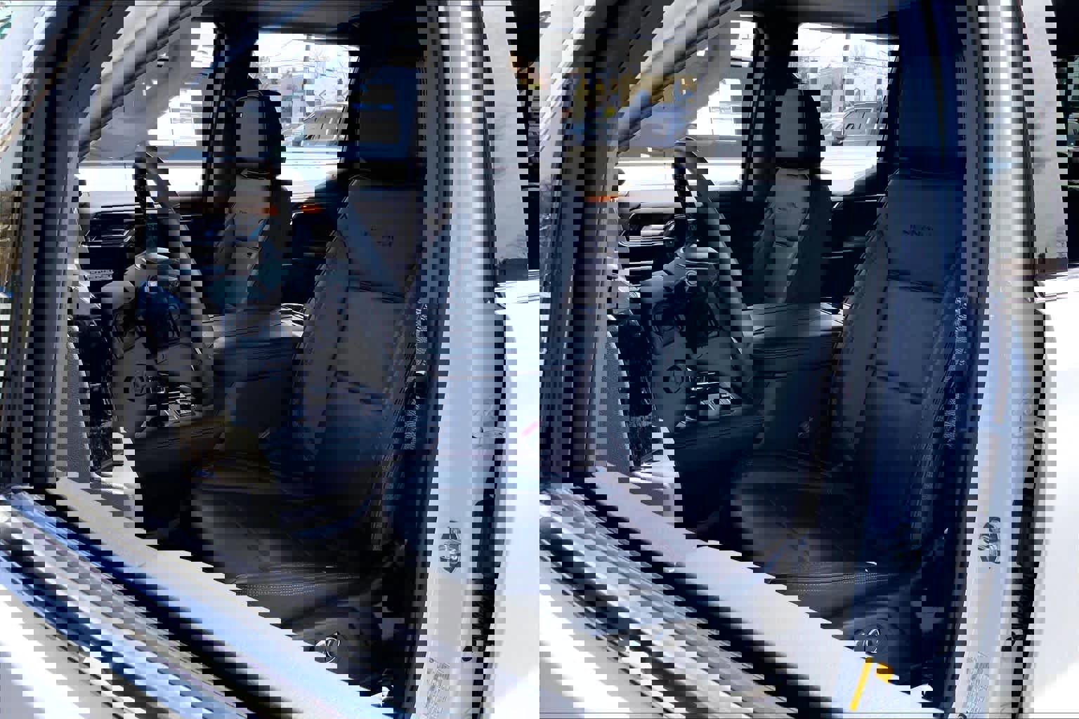 Used 2024 GMC Sierra 1500 Denali w/ Denali Reserve Package image 9