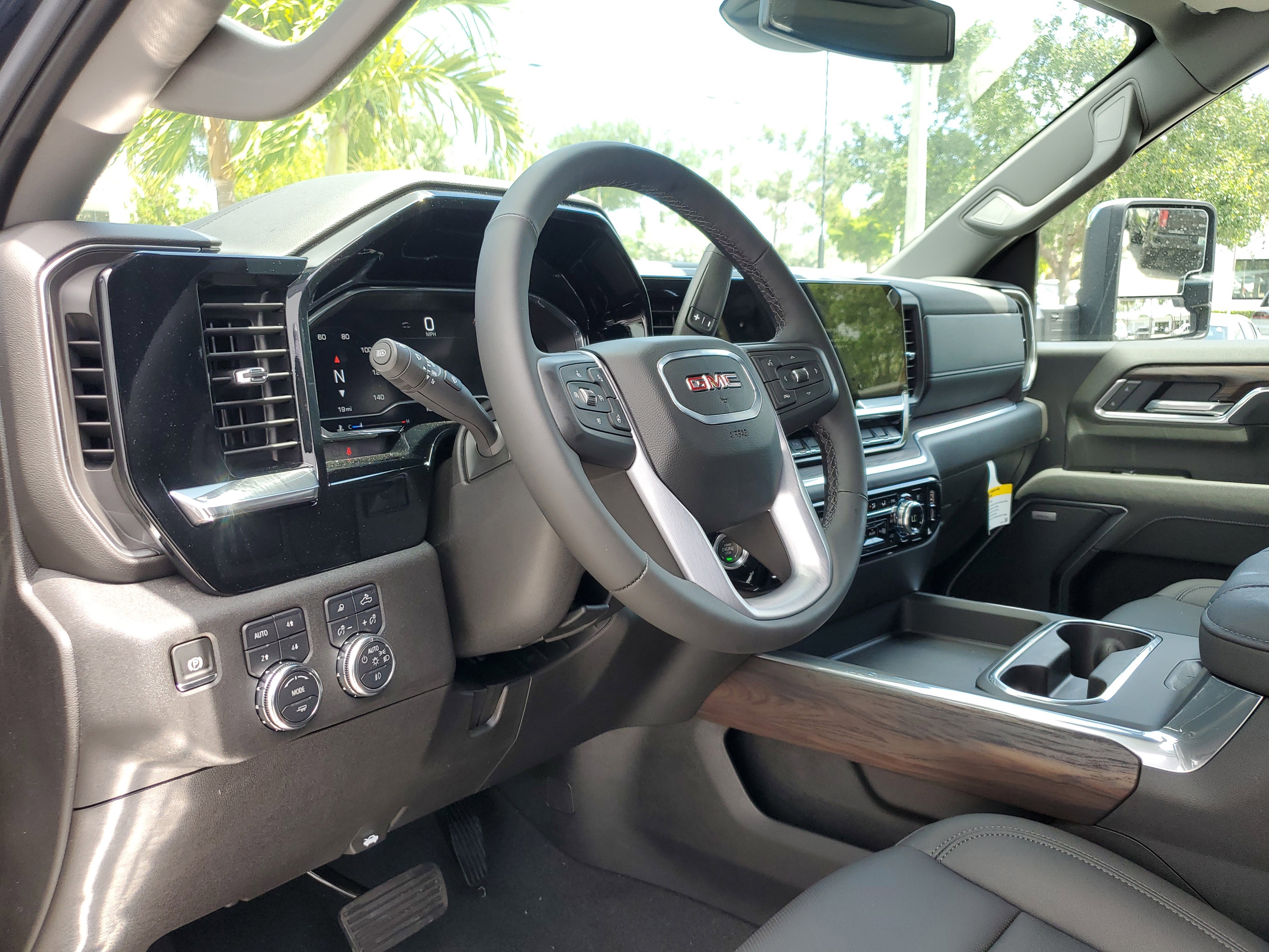 New 2025 GMC Sierra 2500 SLT w/ SLT Premium Package image 15