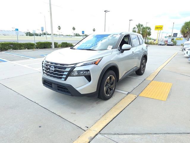 Used 2024 Nissan Rogue SV FWD image 8