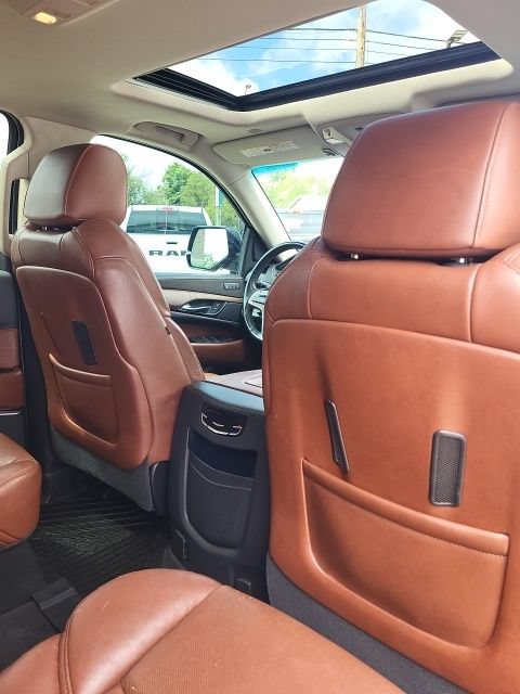 Used 2020 Cadillac Escalade Luxury AWD/4WD image 22