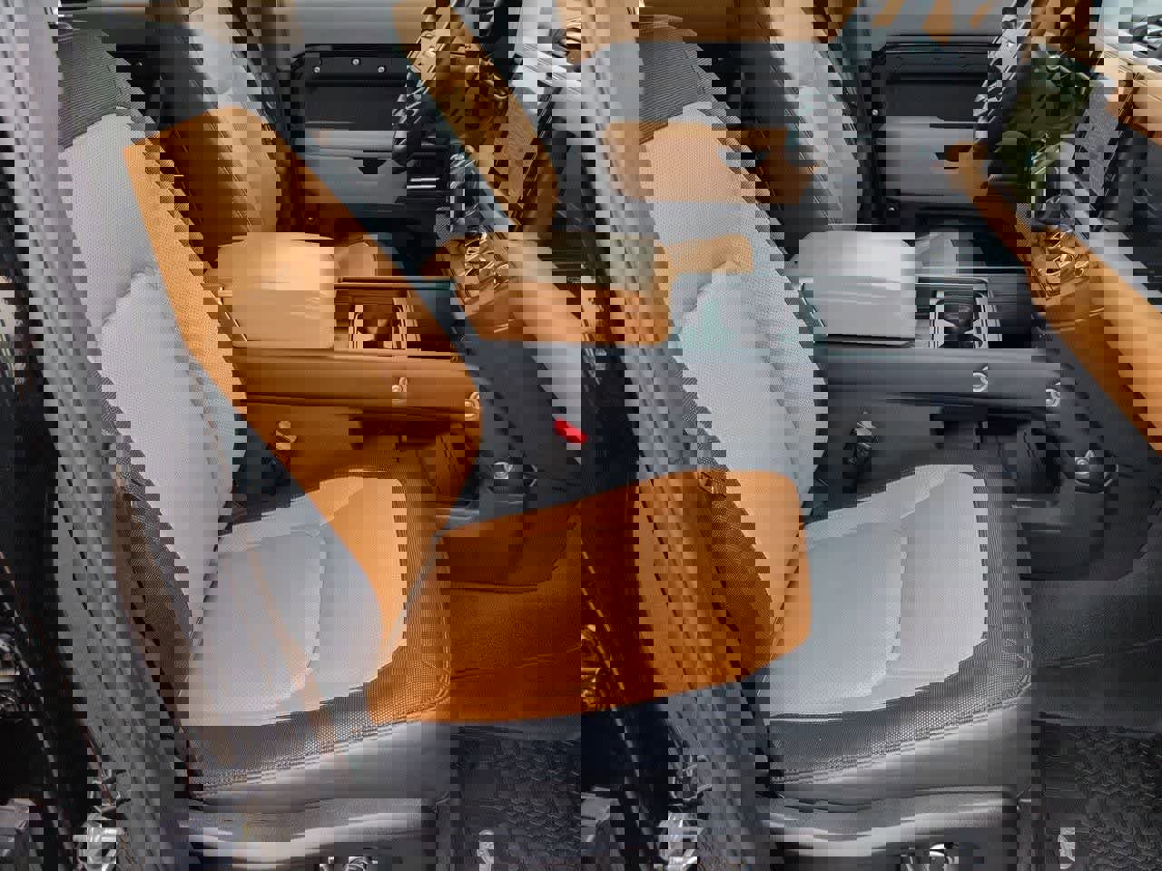 Certified 2024 Land Rover Defender 130 X-Dynamic SE image 24