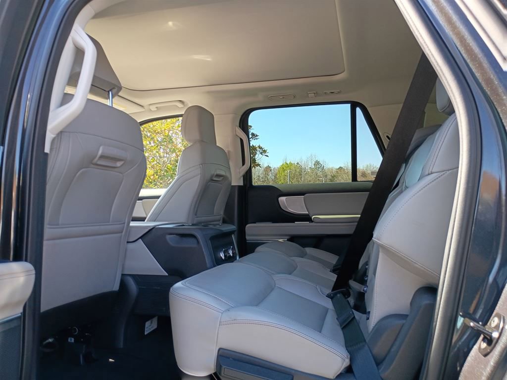 Used 2025 Ford Expedition Max Active image 8