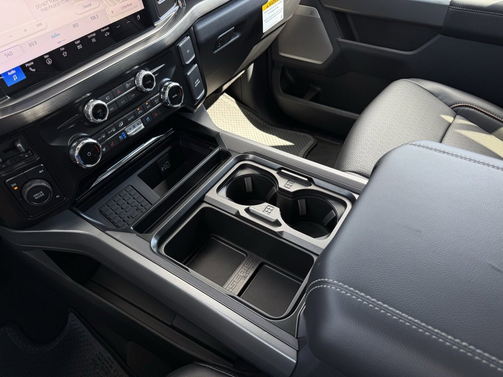 New 2026 Ford F250 Lariat w/ Black Appearance Package image 20