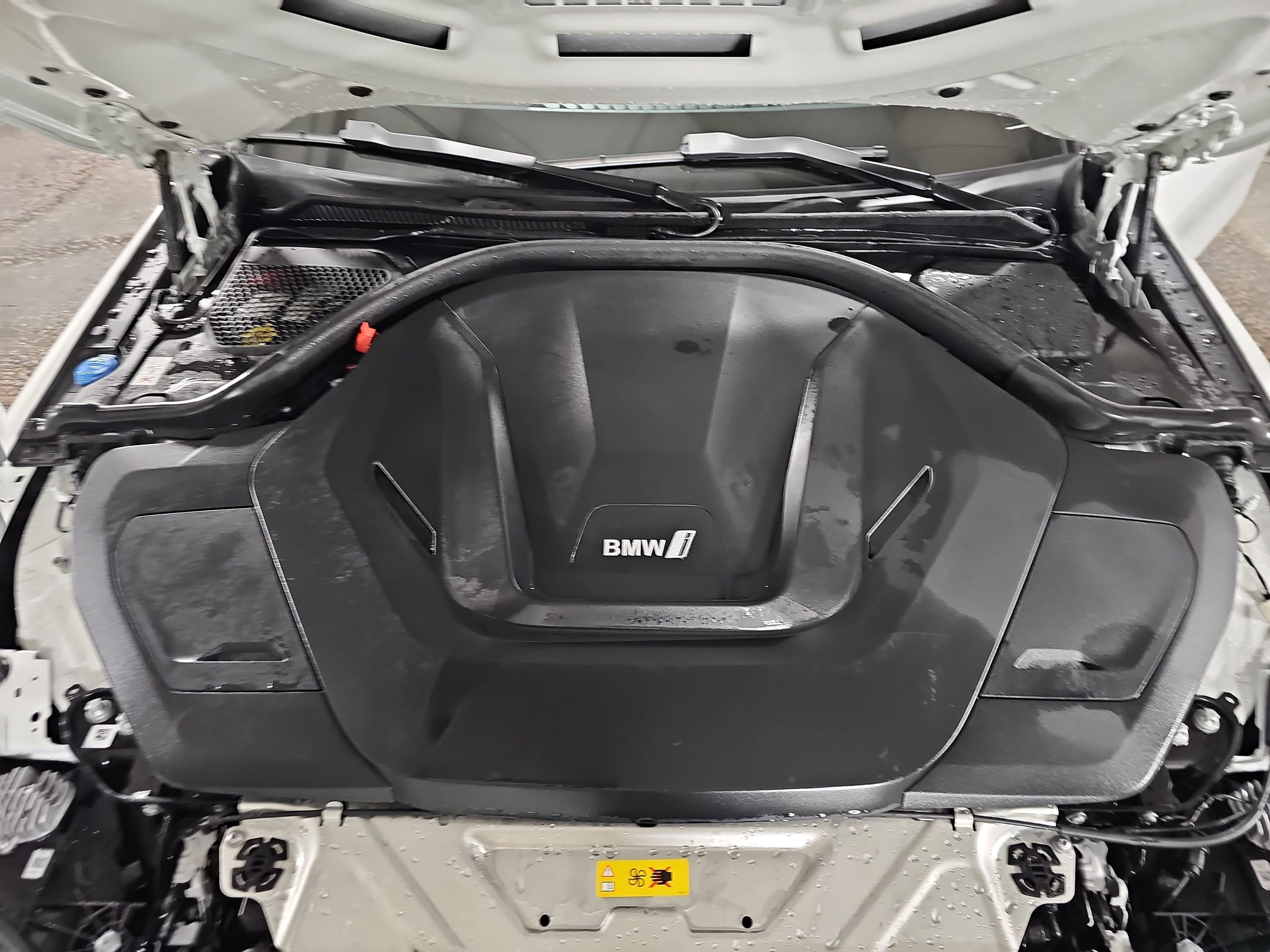 Used 2023 BMW i4 eDrive35 w/ Premium Package image 32