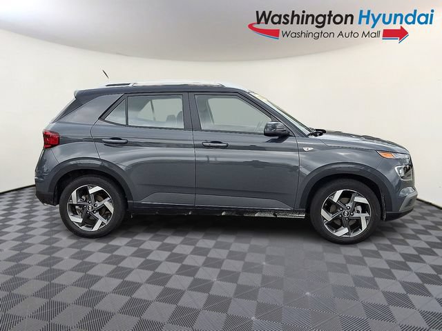 Certified 2026 Hyundai Venue SEL FWD image 7