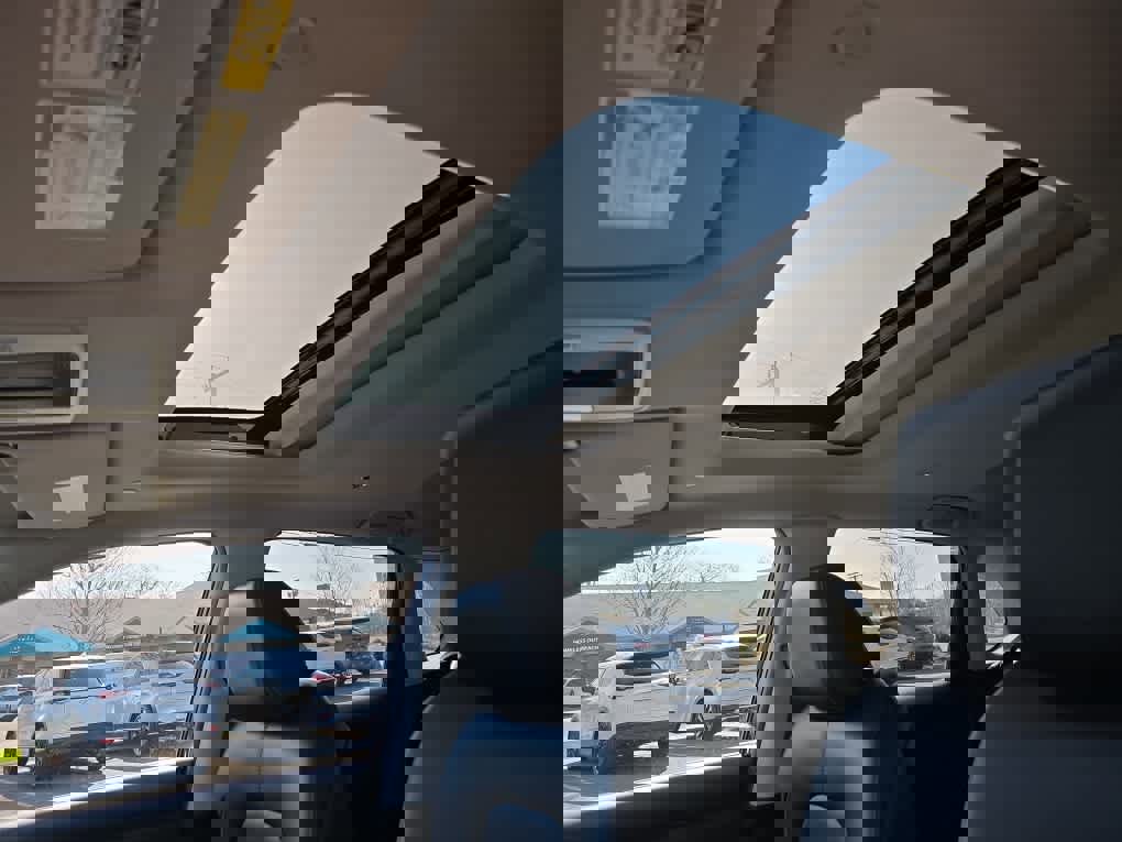 Used 2023 Honda HR-V EX-L image 13