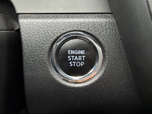 Used 2021 Toyota Camry XSE FWD image 19