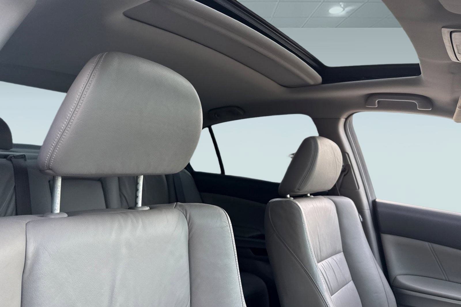 Used 2010 Honda Accord EX-L image 14