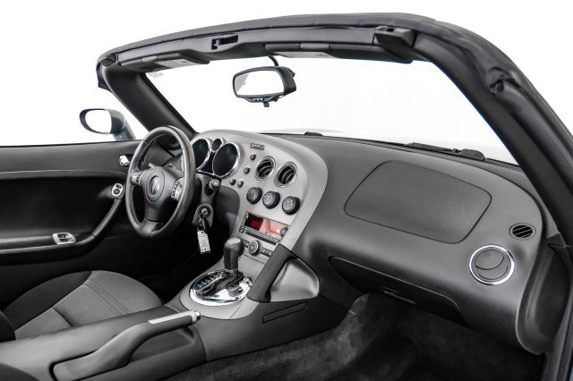Used 2009 Pontiac Solstice GXP RWD image 10
