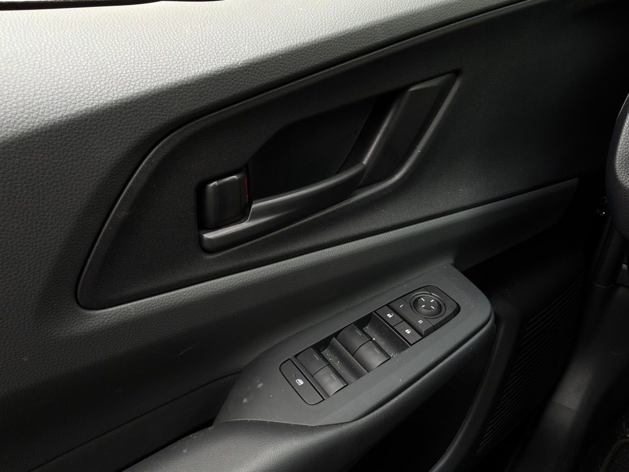 Used 2025 Toyota Prius LE image 20