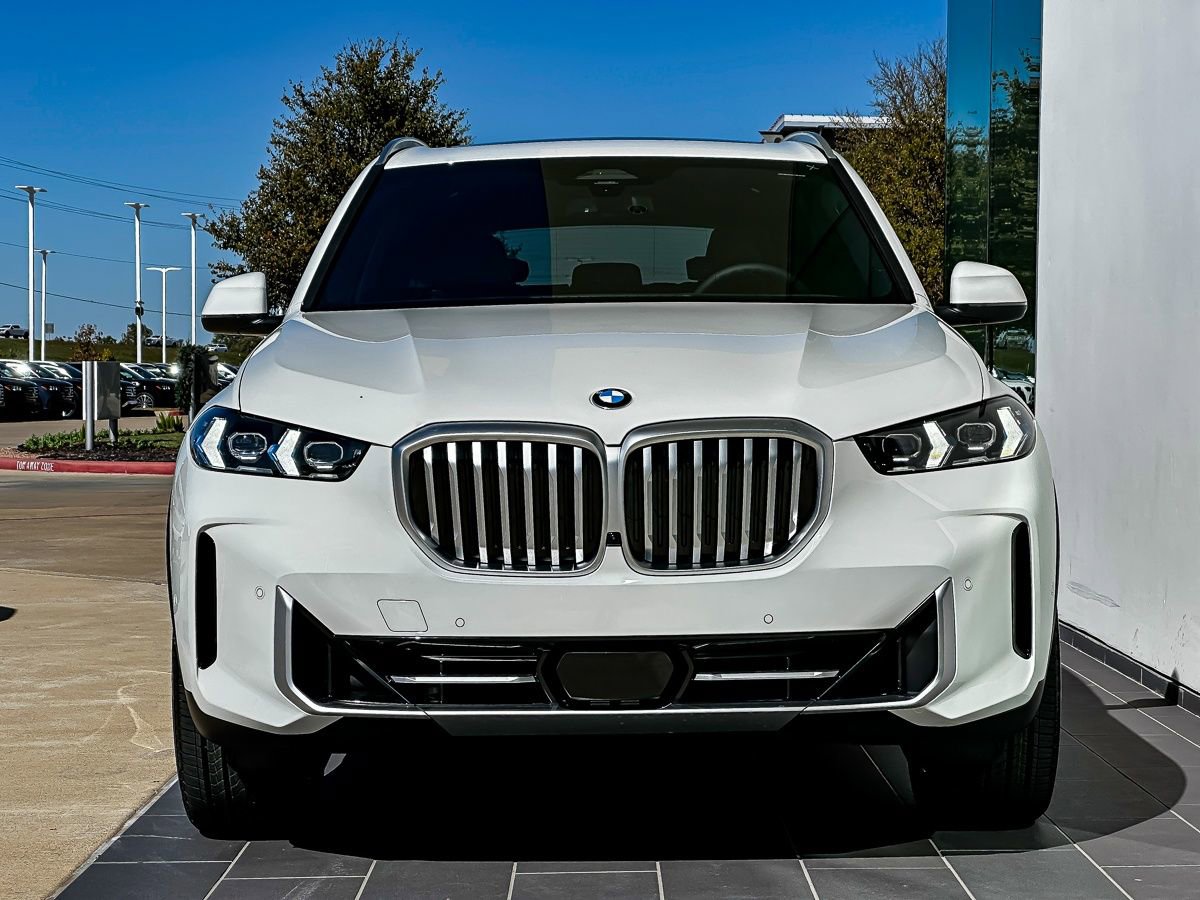 New 2026 BMW X5 sDrive40i w/ Parking Assistance Package image 5