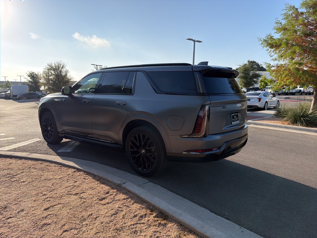 New 2026 Cadillac Escalade IQL Sport 2 w/ LPO, ONYX Package AWD/4WD image 7
