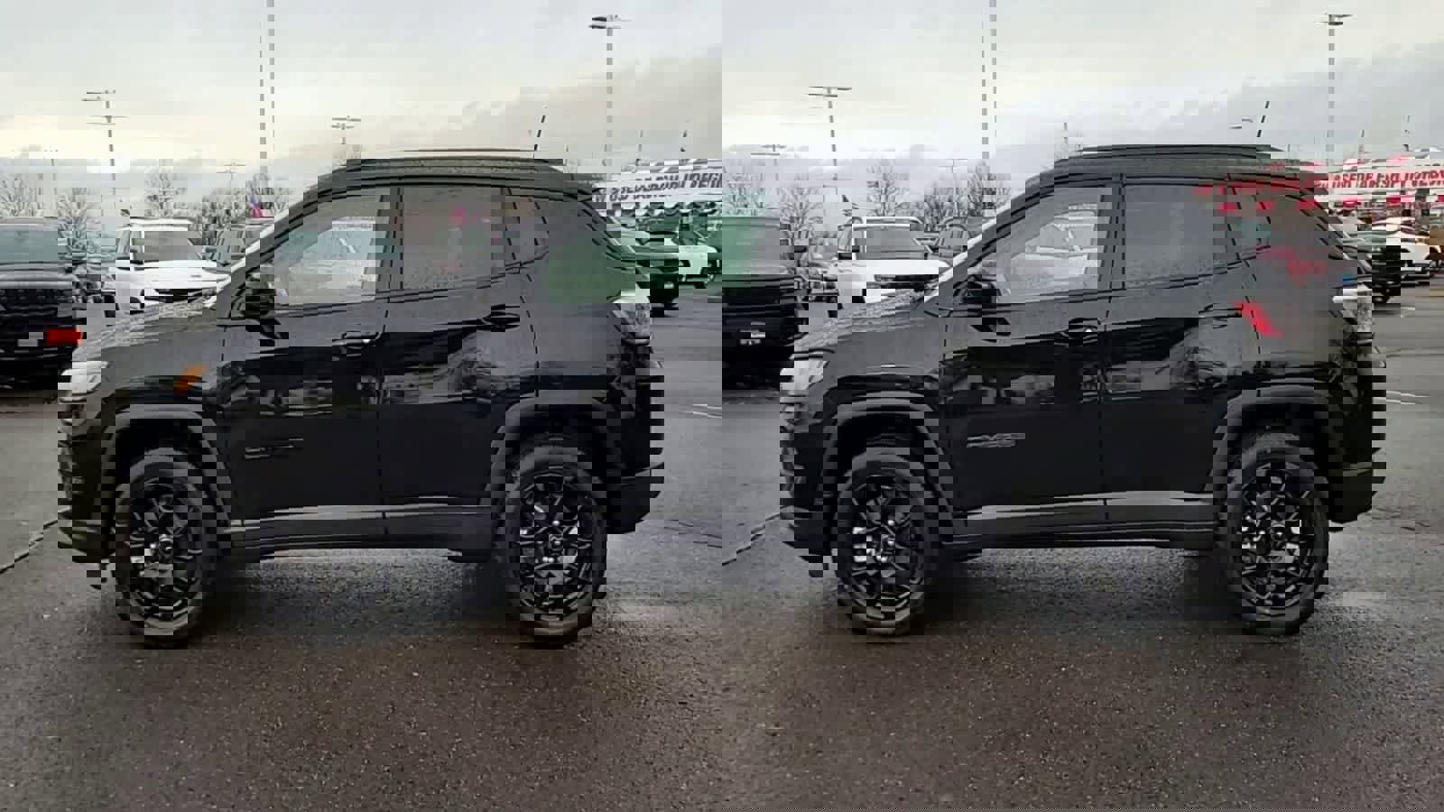 New 2026 Jeep Compass Latitude image 5