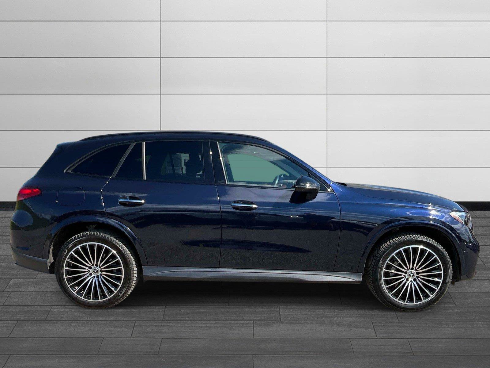 Certified 2024 Mercedes-Benz GLC 300 4MATIC image 2