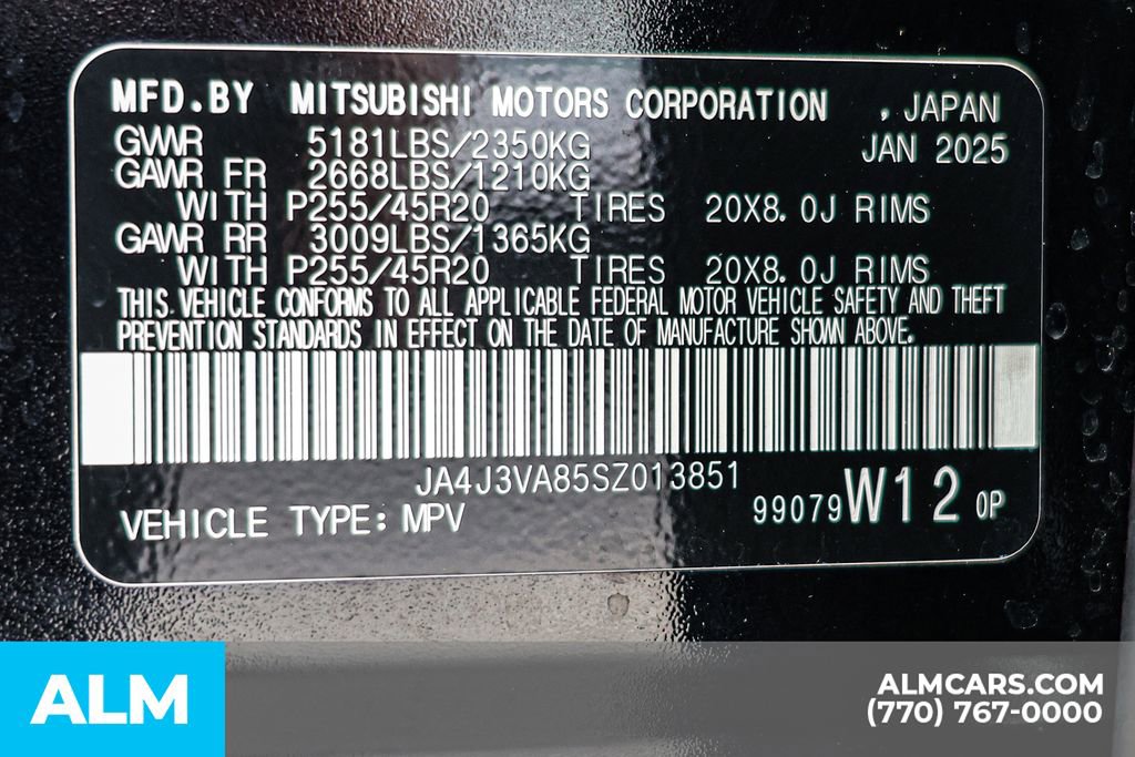 Used 2025 Mitsubishi Outlander SE image 65