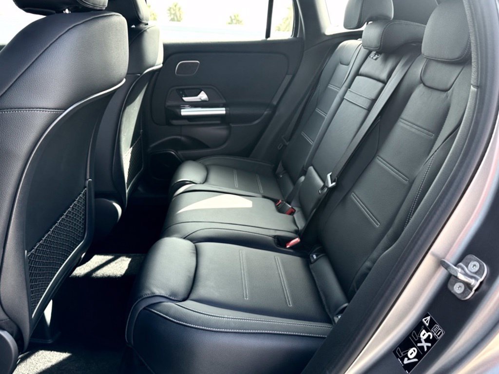 Used 2025 Mercedes-Benz GLA 35 AMG 4MATIC image 25