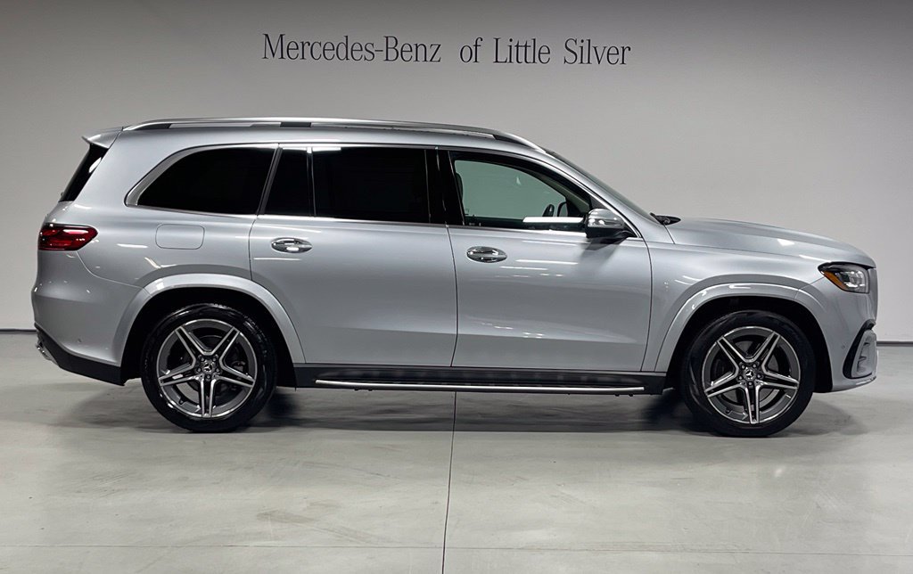 Used 2024 Mercedes-Benz GLS 450 4MATIC image 7