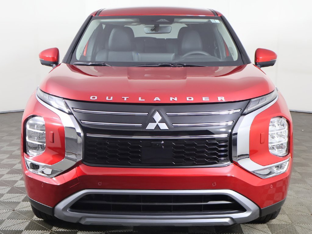 New 2025 Mitsubishi Outlander SE image 13