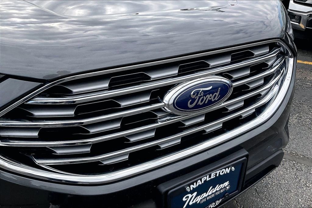 Used 2020 Ford Edge SE FWD image 31