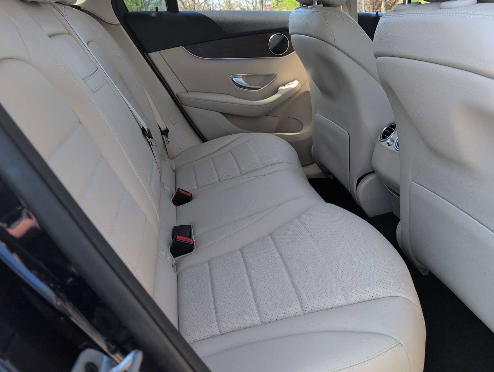 Used 2022 Mercedes-Benz GLC 300 4MATIC image 20