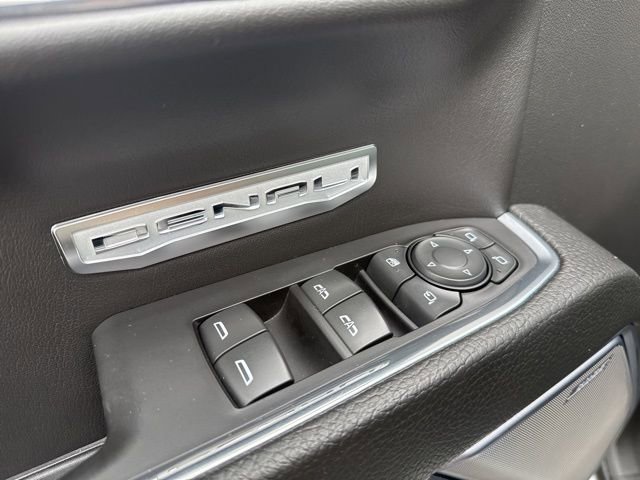 Used 2024 GMC Sierra 1500 Denali w/ Denali Reserve Package AWD/4WD image 13