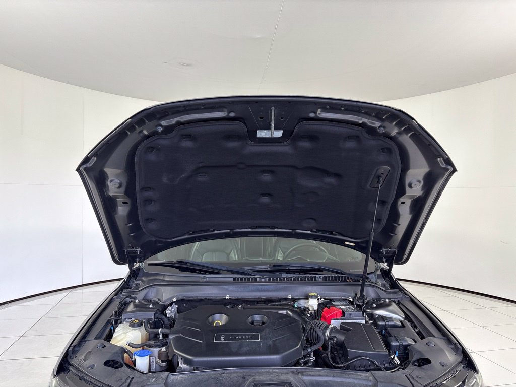 Used 2018 Lincoln MKZ Reserve w/ Technology Package FWD image 11