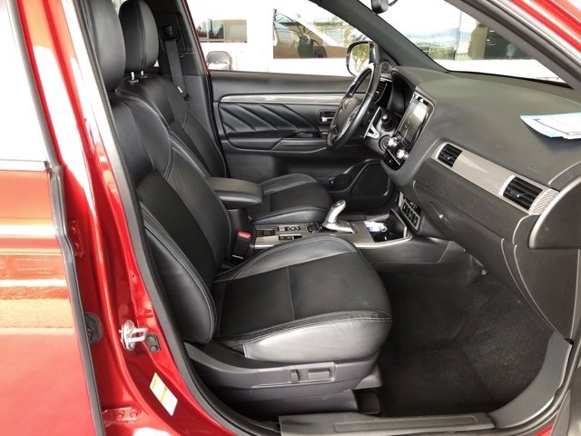 Used 2020 Mitsubishi Outlander SEL image 54