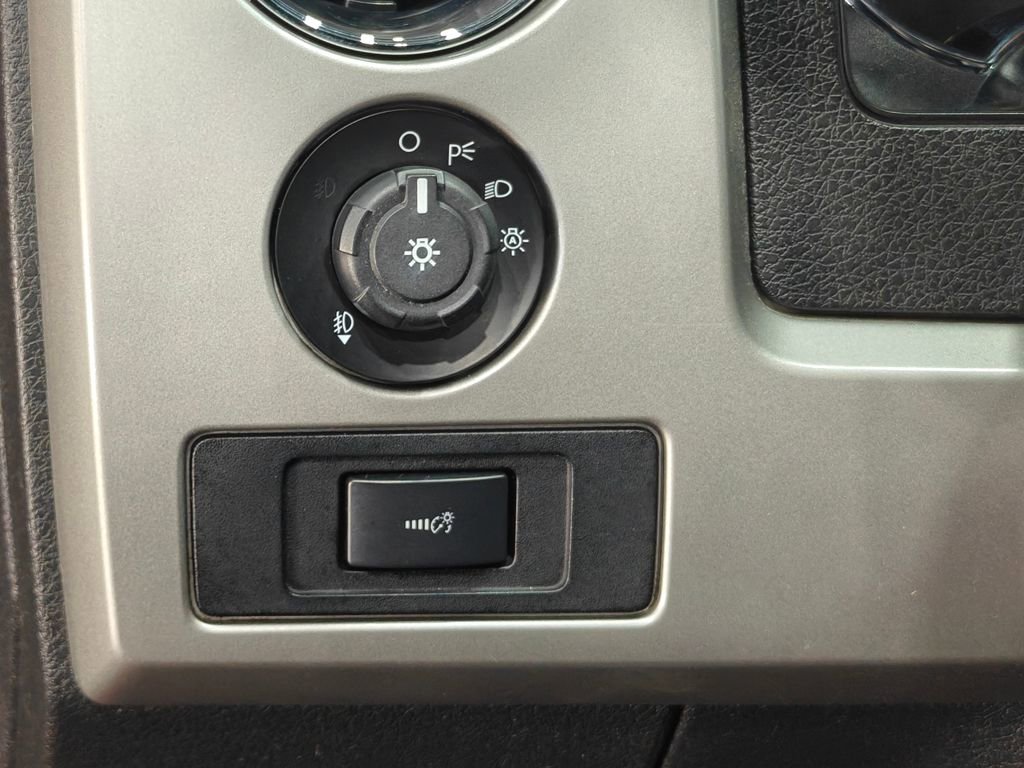 Used 2014 Ford F150 FX4 w/ Equipment Group 402A Luxury image 45