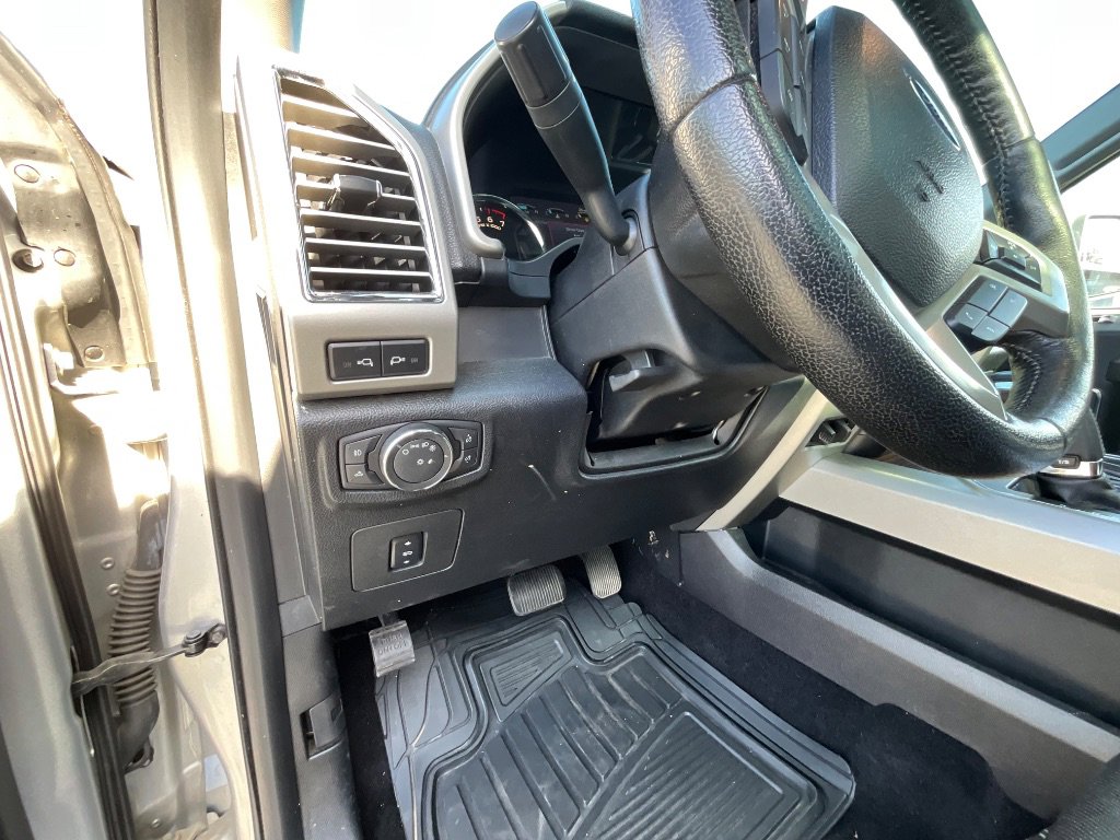 Used 2016 Ford F150 Lariat w/ Equipment Group 501A Mid AWD/4WD image 12