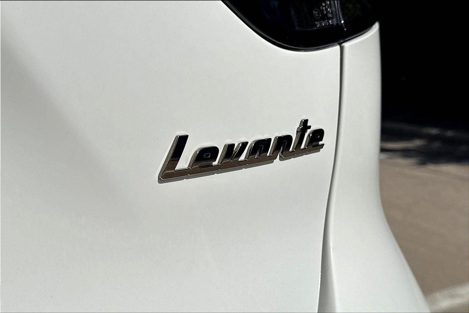 Used 2022 Maserati Levante GT AWD/4WD image 24