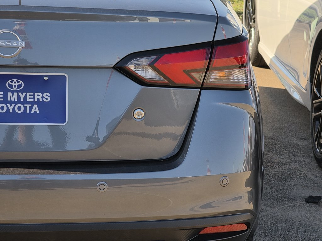 Used 2025 Nissan Versa S w/ Trunk Package FWD image 9