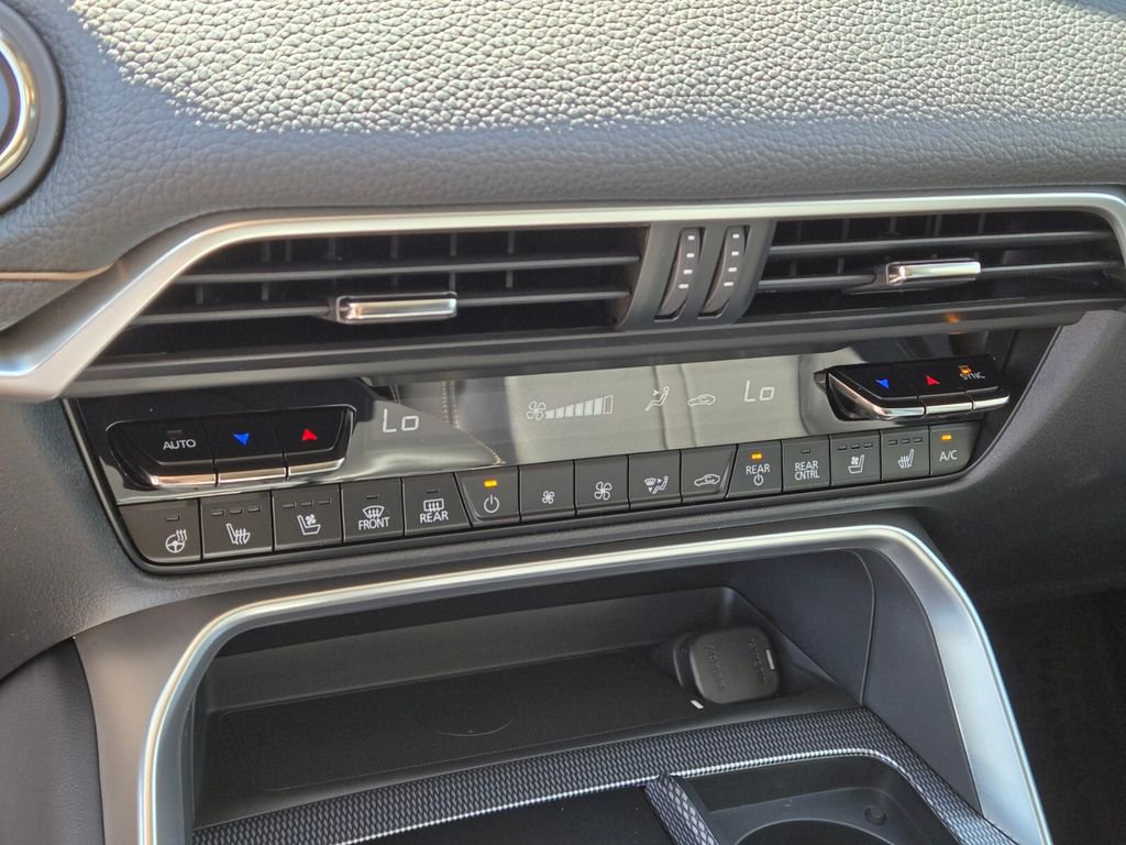 New 2026 MAZDA CX-70 3.3 Turbo w/ Preferred Package AWD/4WD image 28