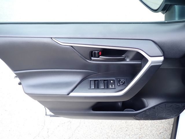 Certified 2023 Toyota RAV4 LE AWD/4WD image 20