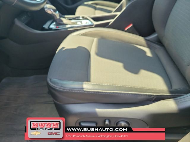 Used 2021 Buick Encore GX Preferred w/ Cold Weather Comfort Package FWD image 17